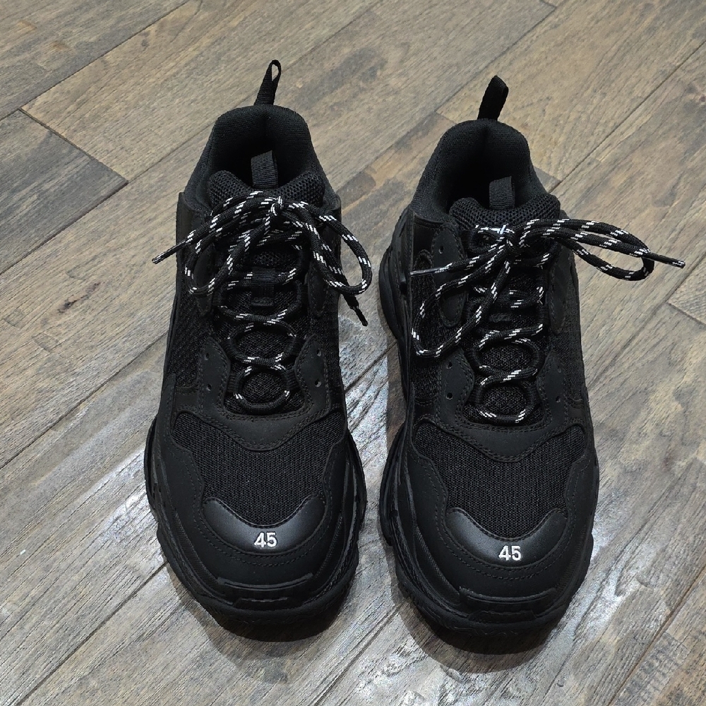 Men's Black Balenciaga Shoes